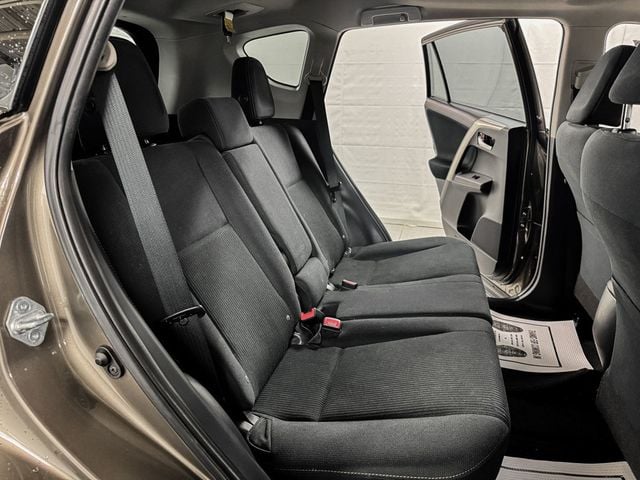 2015 Toyota RAV4 XLE AWD - 23081429 - 10