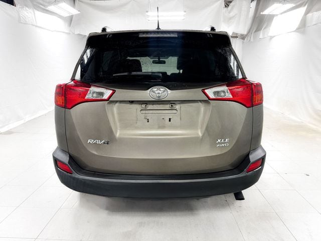 2015 Toyota RAV4 XLE AWD - 23081429 - 4