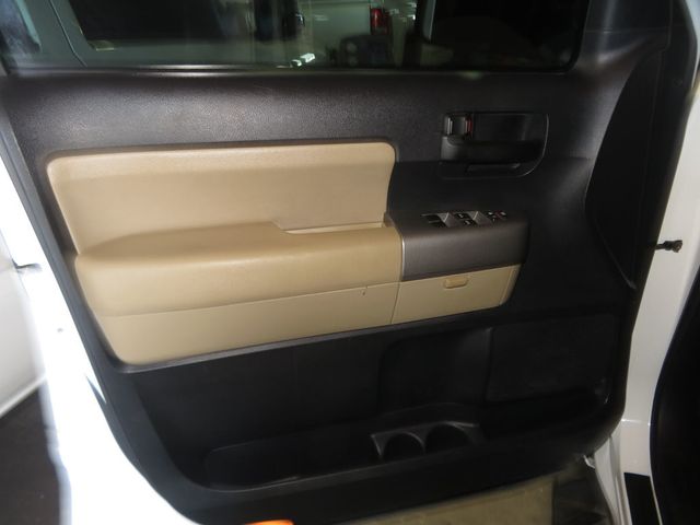 2015 Toyota Sequoia 2OWNER TOYOTA SEQUOIA 4X4 MOONROOF EXTRA CLEAN ROOF RACK  - 23059852 - 16