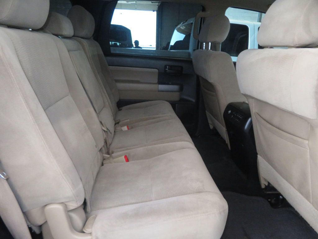 2015 Toyota Sequoia 2OWNER TOYOTA SEQUOIA 4X4 MOONROOF EXTRA CLEAN ROOF RACK  - 23059852 - 30