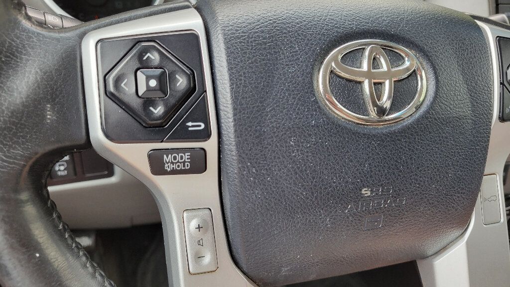 2015 Toyota Sequoia 4WD 5.7L FFV Platinum - 22393601 - 12