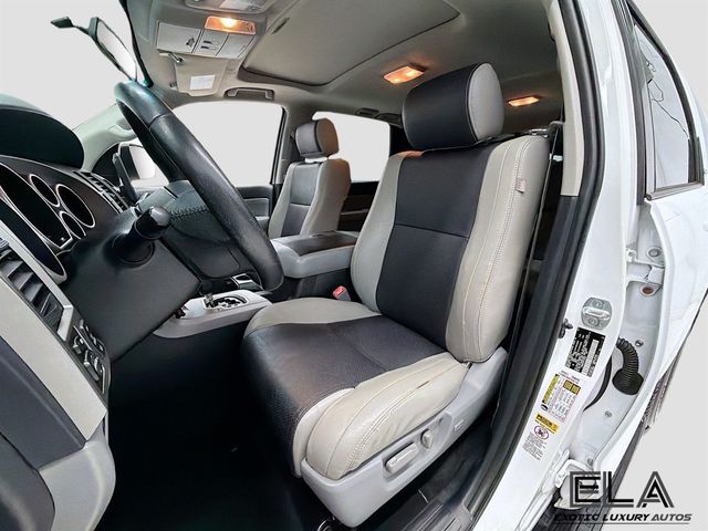 2015 Toyota Sequoia 4WD 5.7L FFV SR5 - 23037311 - 21