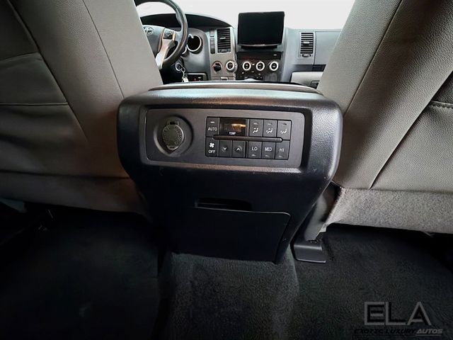 2015 Toyota Sequoia 4WD 5.7L FFV SR5 - 23037311 - 27