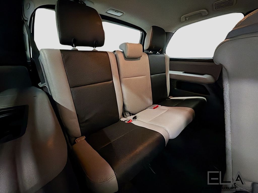 2015 Toyota Sequoia 4WD 5.7L FFV SR5 - 23037311 - 28