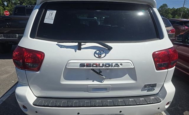 2015 Toyota Sequoia 4WD 5.7L FFV SR5 - 23037311 - 3