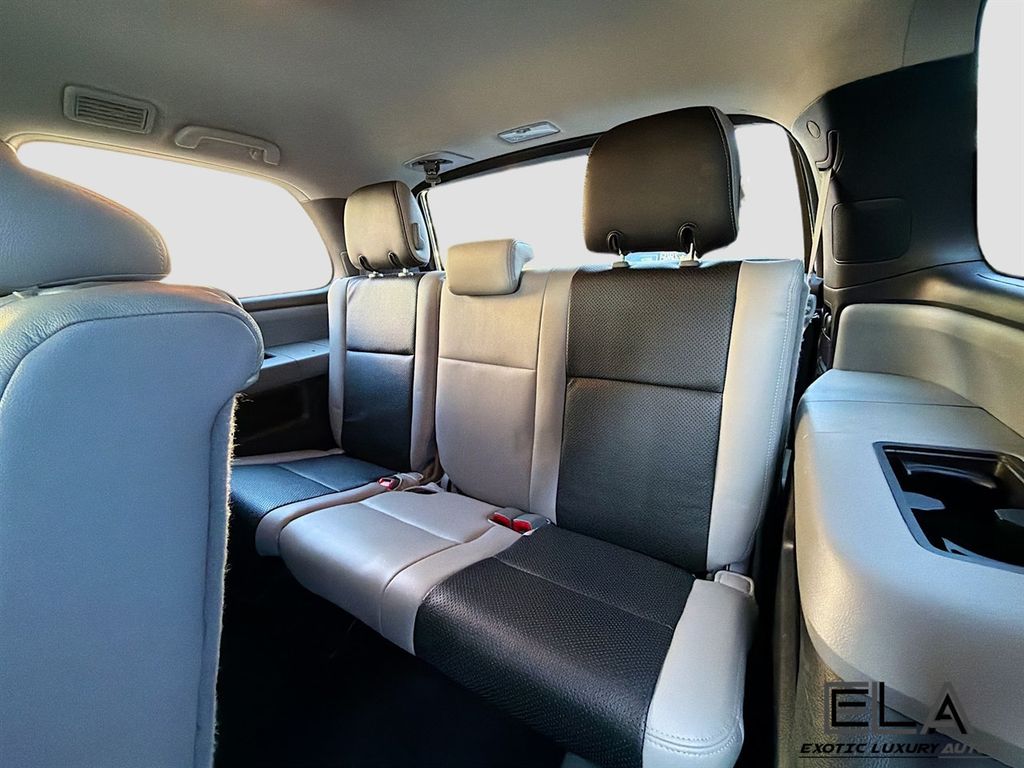 2015 Toyota Sequoia 4WD 5.7L FFV SR5 - 23037311 - 42