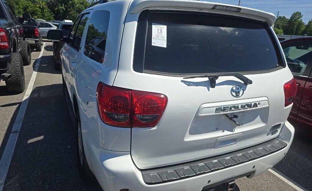 2015 Toyota Sequoia 4WD 5.7L FFV SR5 - 23037311 - 4