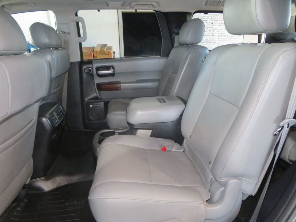 2015 Toyota Sequoia 4X4 PLATINUM SEQUOIA 2OWNER EXTAR CLEAN LEATHER 3RD ROW SEAT  - 22682177 - 23