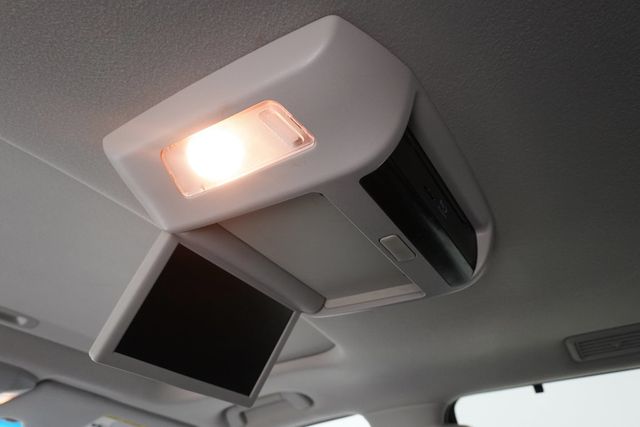 2015 Toyota Sequoia RWD 5.7L Platinum - 22936088 - 14