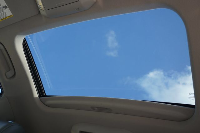 2015 Toyota Sequoia RWD 5.7L Platinum - 22936088 - 21