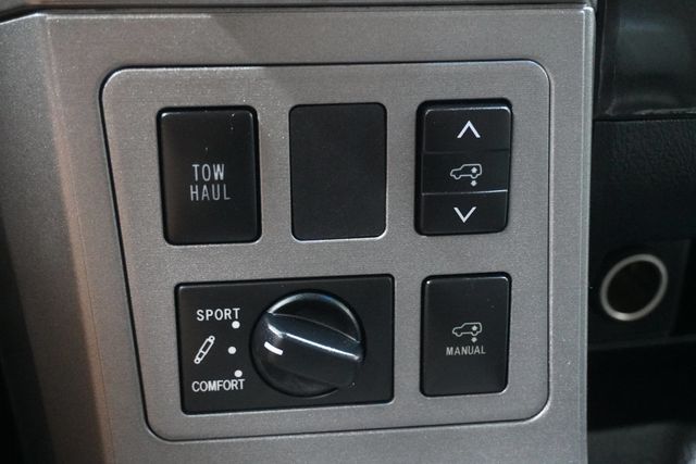 2015 Toyota Sequoia RWD 5.7L Platinum - 22936088 - 24