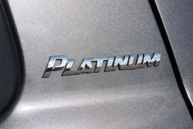 2015 Toyota Sequoia RWD 5.7L Platinum - 22936088 - 6