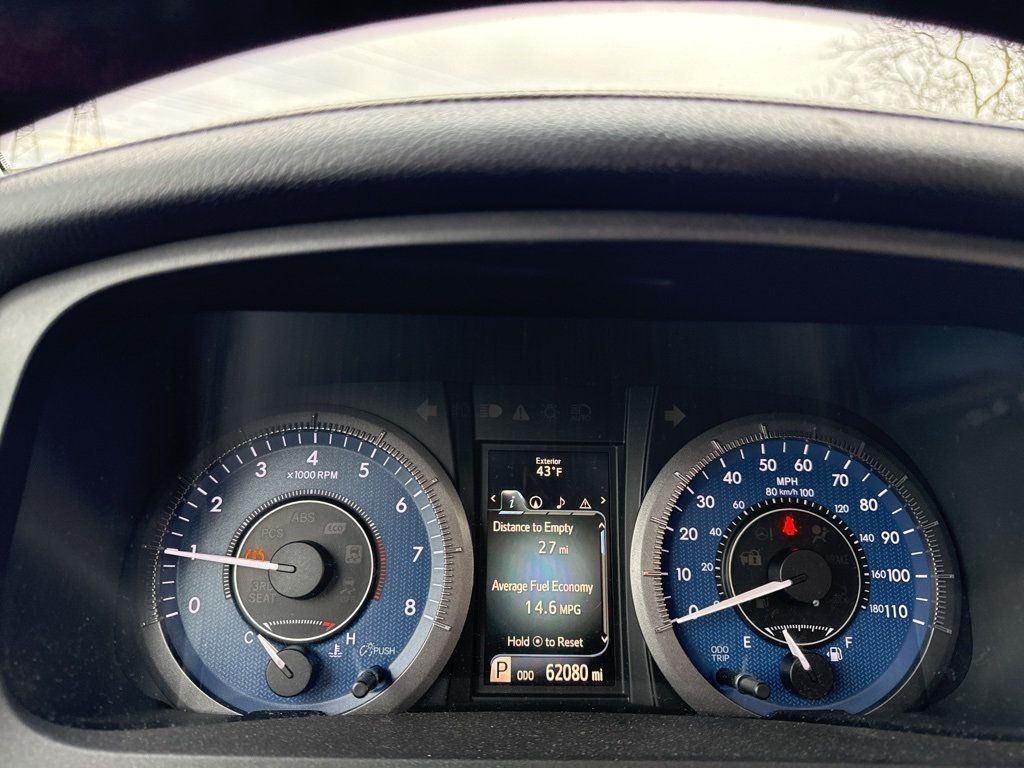 2015 Toyota Sienna  - 22962345 - 10