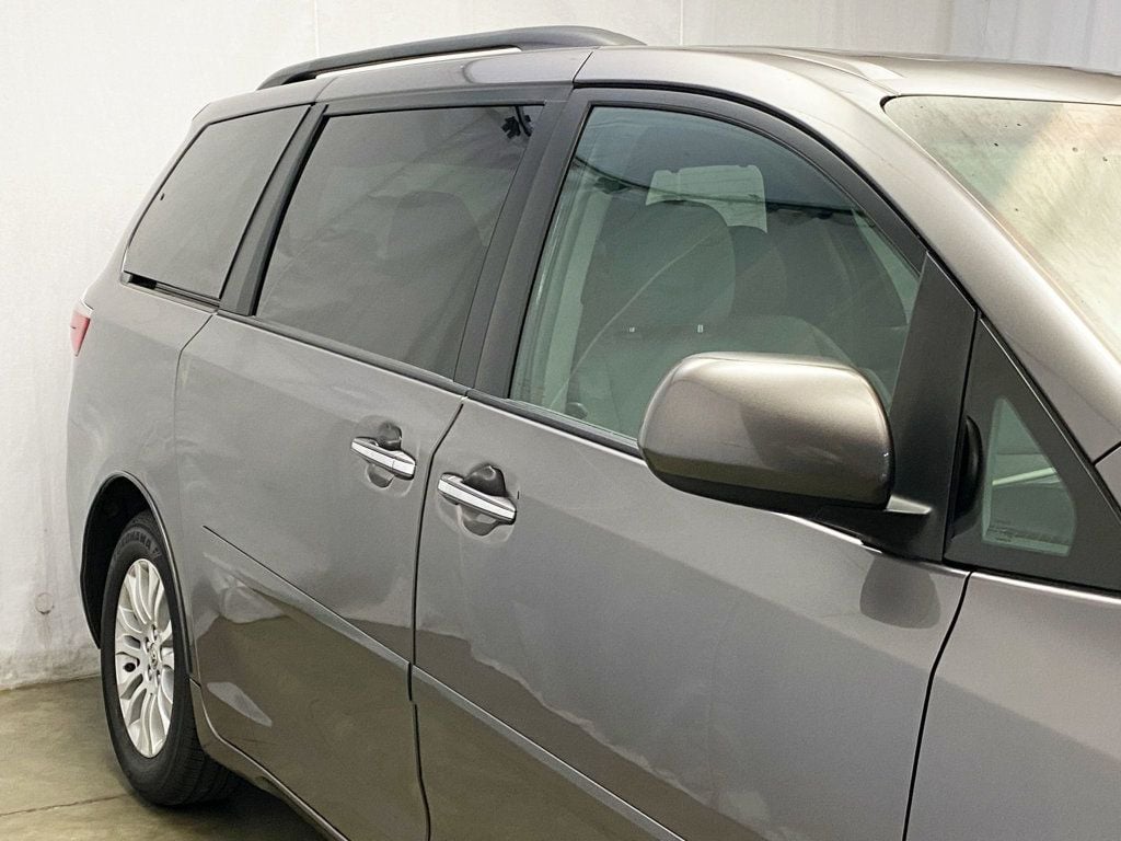 2015 Toyota Sienna  - 22952776 - 9