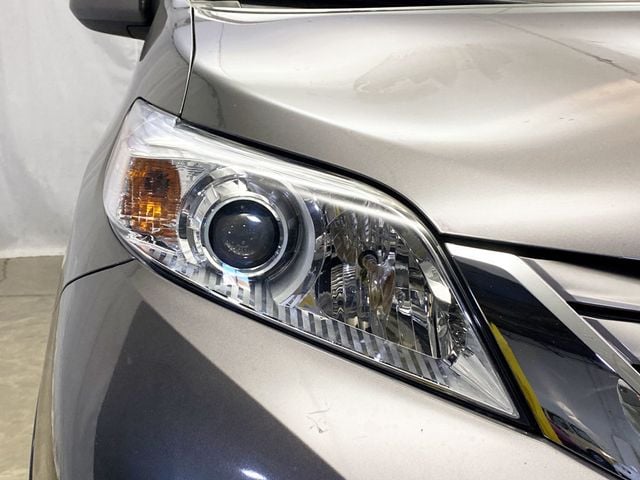 2015 Toyota Sienna  - 22952776 - 8