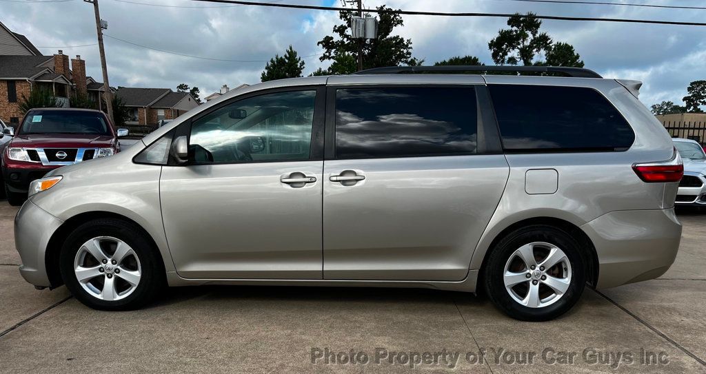 2015 Toyota Sienna  - 23049740 - 10