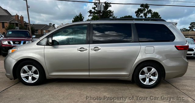 2015 Toyota Sienna  - 23049740 - 10