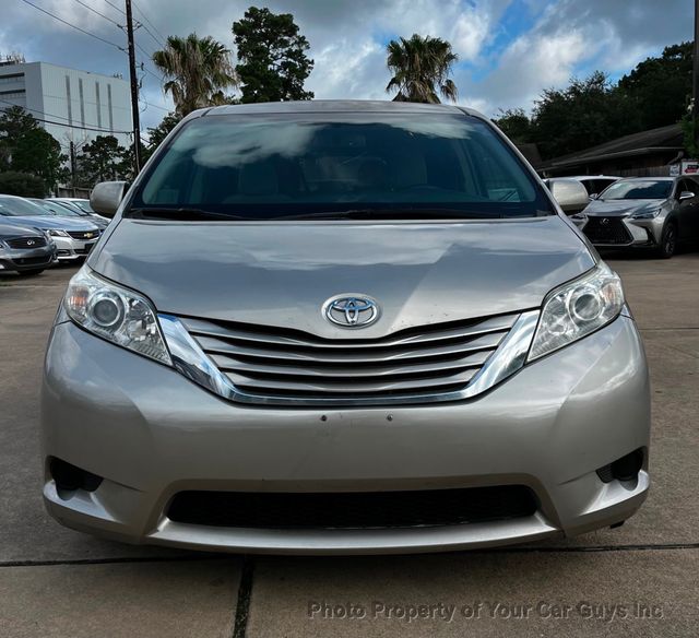 2015 Toyota Sienna  - 23049740 - 1