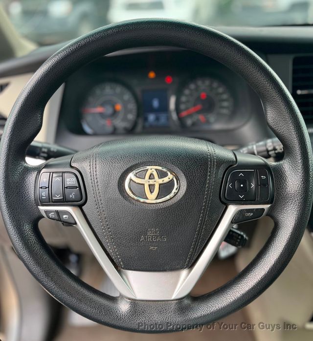 2015 Toyota Sienna  - 23049740 - 20