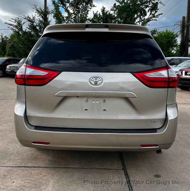 2015 Toyota Sienna  - 23049740 - 7
