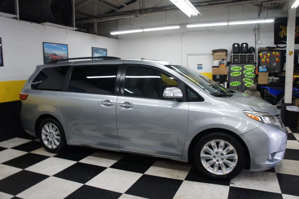 2015 Toyota Sienna 1-Owner, Clean, 7-Passengers - 22957840 - 10