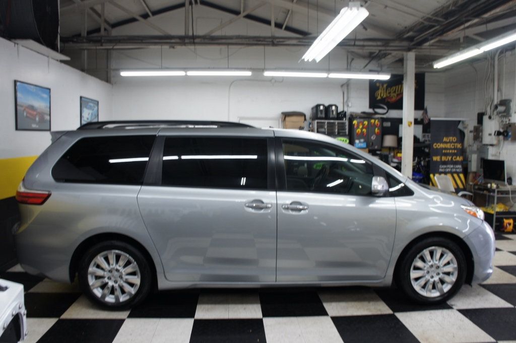 2015 Toyota Sienna 1-Owner, Clean, 7-Passengers - 22957840 - 12