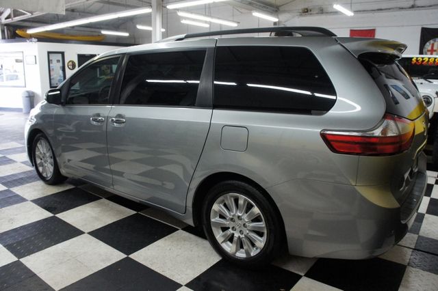 2015 Toyota Sienna 1-Owner, Clean, 7-Passengers - 22957840 - 14