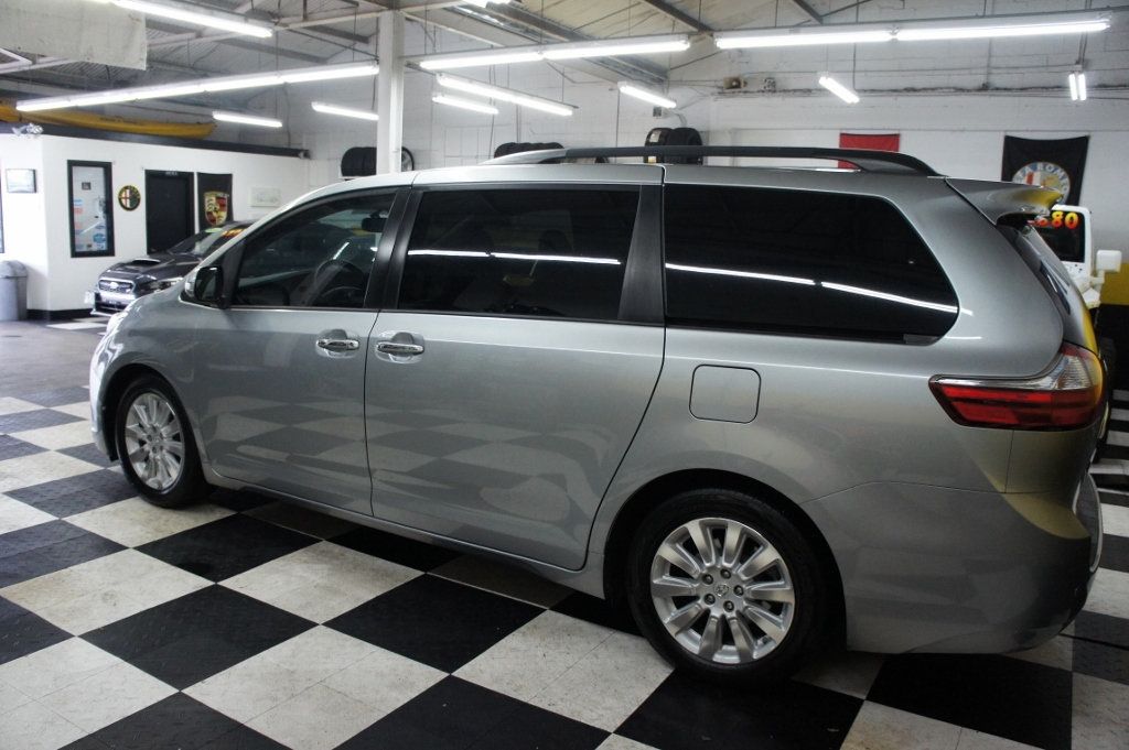 2015 Toyota Sienna 1-Owner, Clean, 7-Passengers - 22957840 - 15