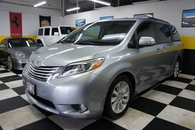 2015 Toyota Sienna 1-Owner, Clean, 7-Passengers - 22957840 - 2