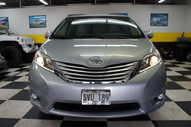 2015 Toyota Sienna 1-Owner, Clean, 7-Passengers - 22957840 - 54