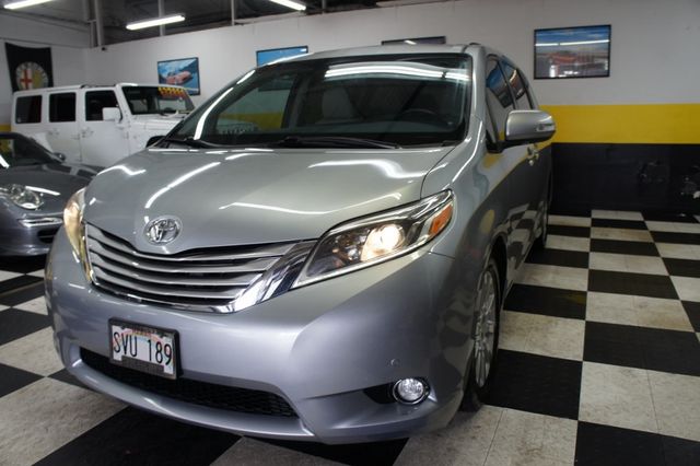2015 Toyota Sienna 1-Owner, Clean, 7-Passengers - 22957840 - 55