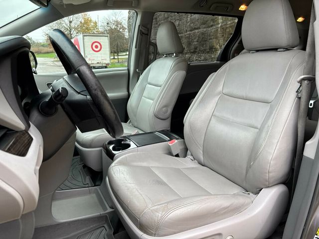 2015 Toyota Sienna 2015 TOYOTA SIENNA XLE 8-PASSENGER - 22953926 - 10