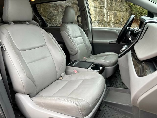 2015 Toyota Sienna 2015 TOYOTA SIENNA XLE 8-PASSENGER - 22953926 - 11