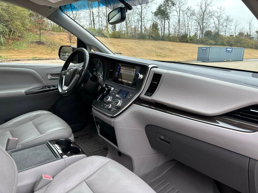 2015 Toyota Sienna 2015 TOYOTA SIENNA XLE 8-PASSENGER - 22953926 - 12