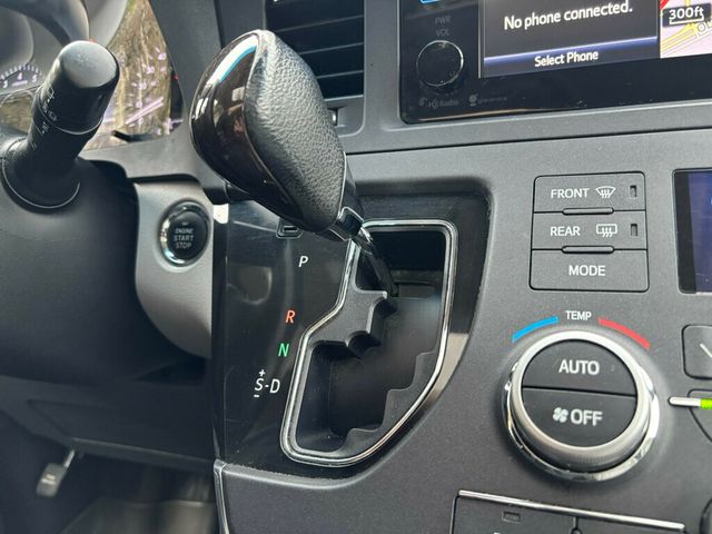 2015 Toyota Sienna 2015 TOYOTA SIENNA XLE 8-PASSENGER - 22953926 - 32