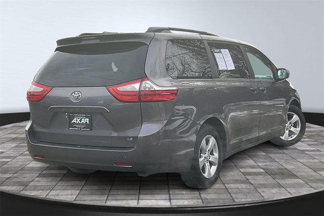2015 Toyota Sienna LE