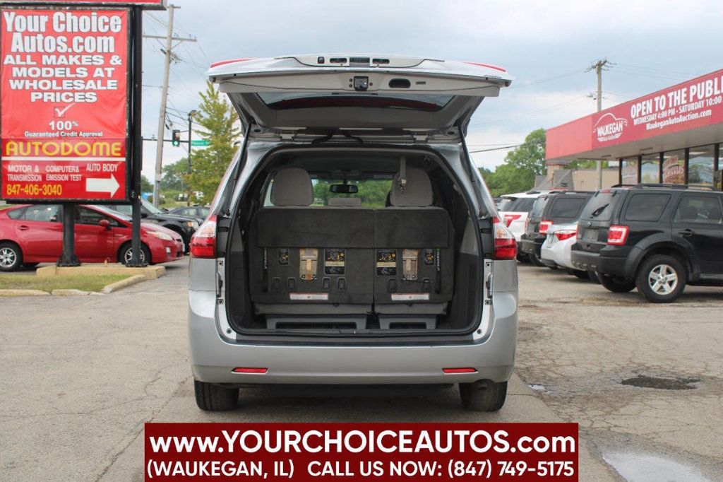 2015 Toyota Sienna 5dr 7-Passenger Van LE AWD - 22899824 - 10