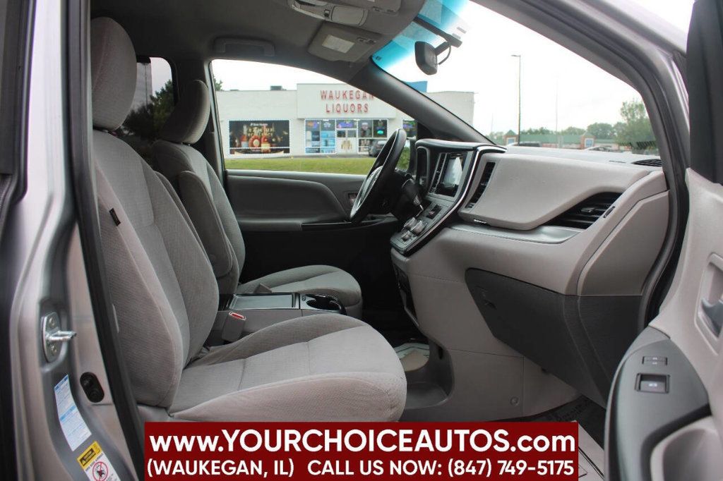 2015 Toyota Sienna 5dr 7-Passenger Van LE AWD - 22899824 - 14