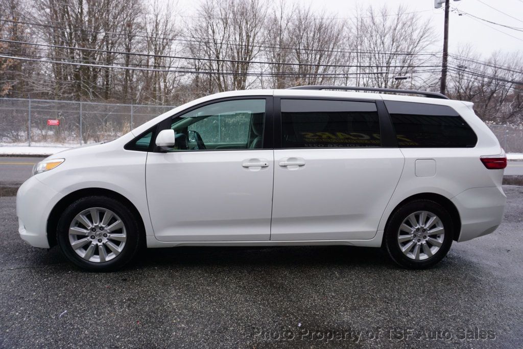 2015 Toyota Sienna 5dr 7-Passenger Van LE AWD CLEAN CARFAX W/ SERVICE HISTORY  - 22723675 - 3