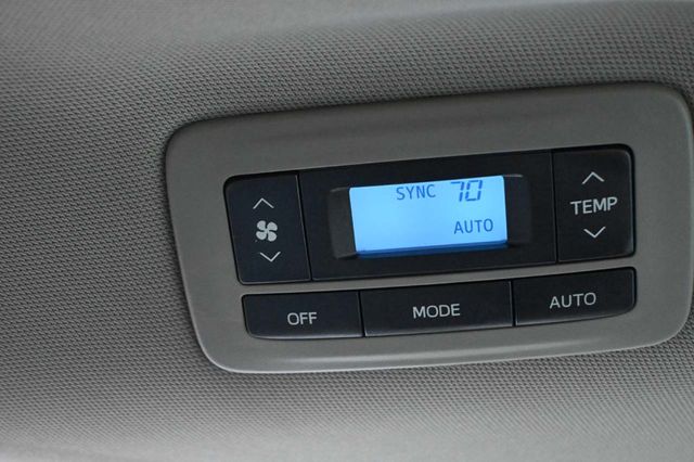 2015 Toyota Sienna 5dr 7-Passenger Van LE FWD Mobility - 22951130 - 27