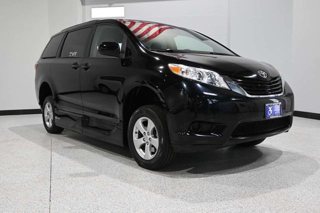 2015 Toyota Sienna 5dr 7-Passenger Van LE FWD Mobility - 23007965 - 2