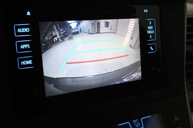 2015 Toyota Sienna 5dr 7-Passenger Van LE FWD Mobility - 23007965 - 35