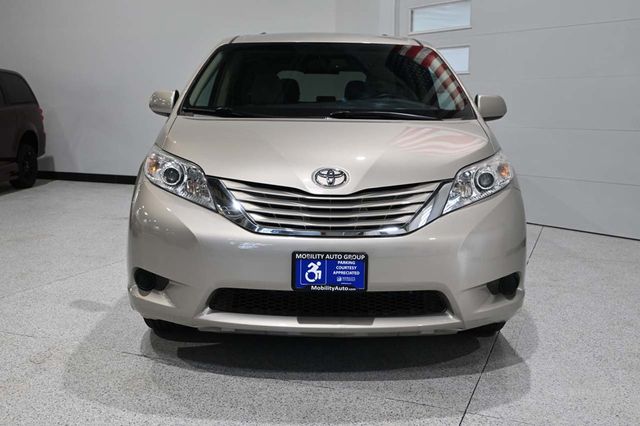 2015 Toyota Sienna 5dr 7-Passenger Van LE FWD Mobility - 23041353 - 3