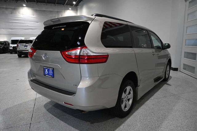 2015 Toyota Sienna 5dr 7-Passenger Van LE FWD Mobility - 23075376 - 5