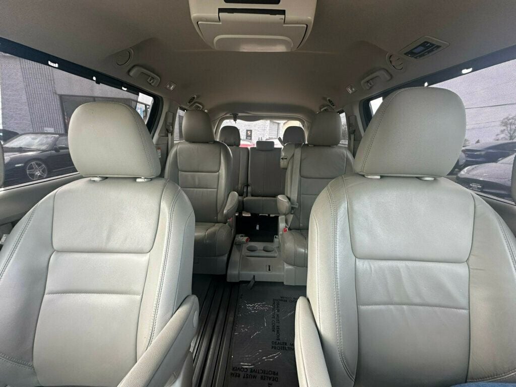 2015 Toyota Sienna 5dr 7-Passenger Van XLE AAS FWD - 22400527 - 4