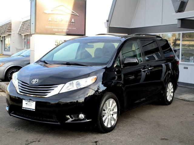 2015 Toyota Sienna XLE photo 5