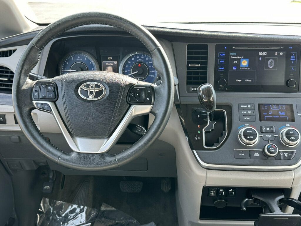 2015 Toyota Sienna 5dr 7-Passenger Van XLE AWD - 23069685 - 24