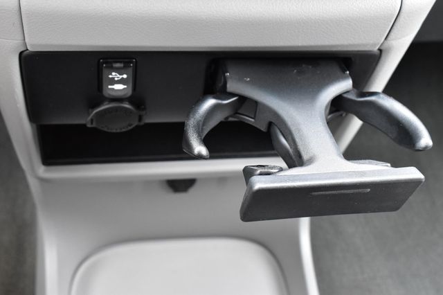 2015 Toyota Sienna 5dr 8-Passenger Van LE FWD - 22919804 - 40