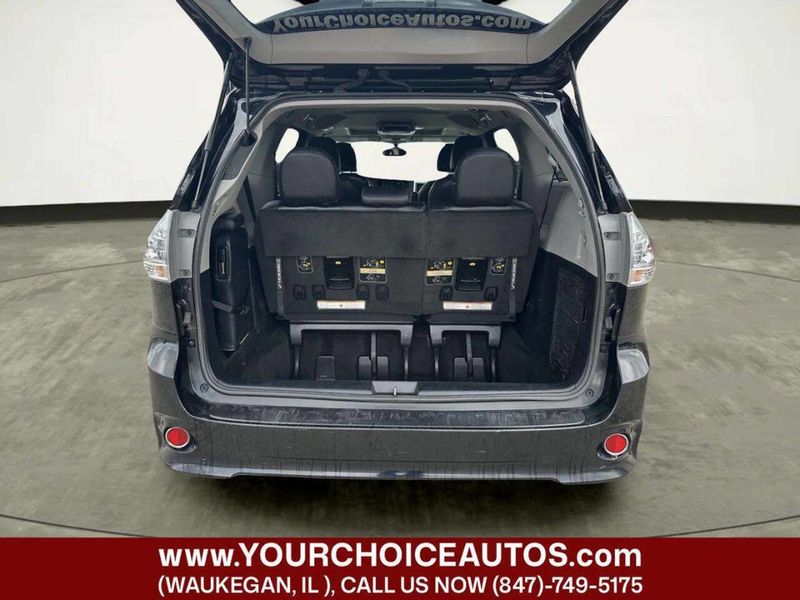 2015 Toyota Sienna 5dr 8-Passenger Van SE FWD - 23022356 - 13