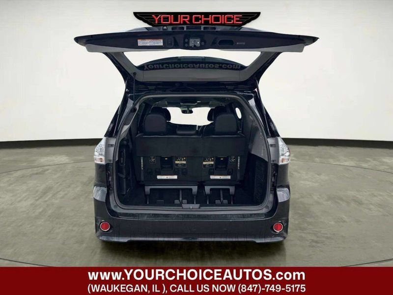 2015 Toyota Sienna 5dr 8-Passenger Van SE FWD - 23022356 - 14